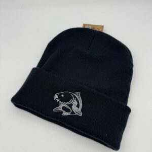 Czapki zimowe granatowe z haftem karpia - różne kolory motywu